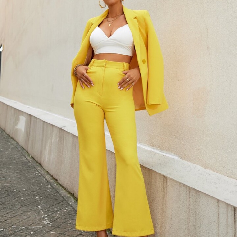 Women Stylish Yellow Blazer and Pants Set Size XS